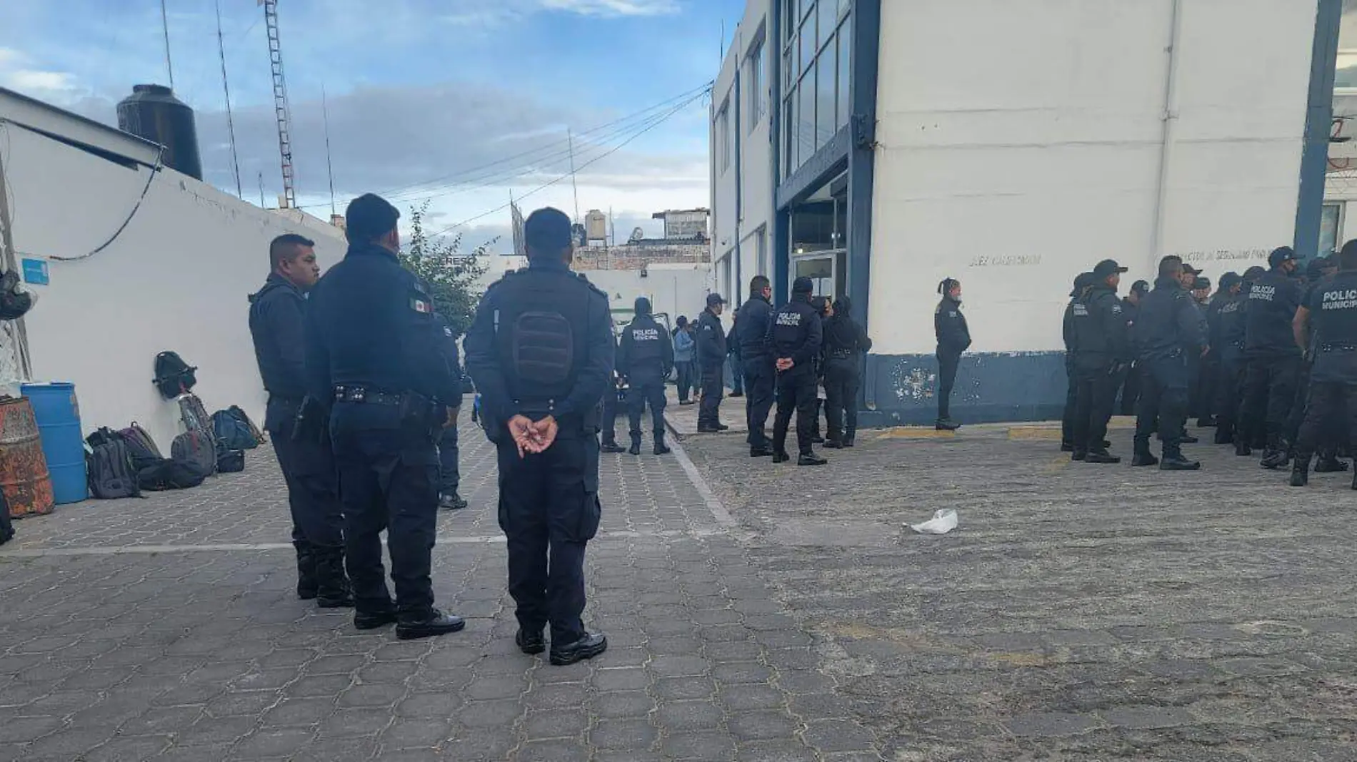 policías de tehuacàn en paro